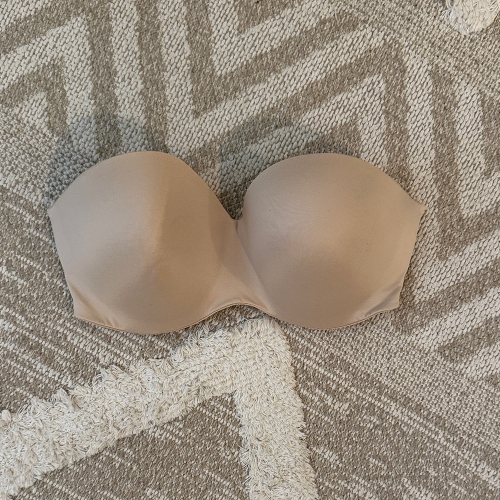 Victoria’s Secret Strapless Bra